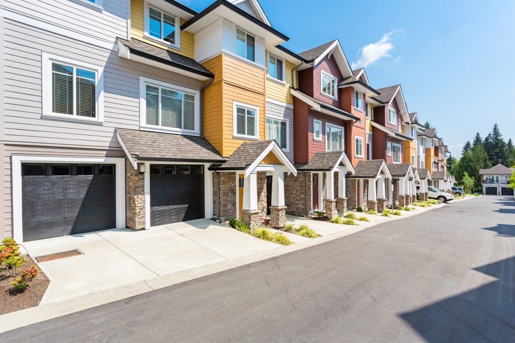 neighborhood houses